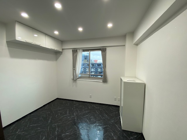 赤坂レジデンシャル 10階【最上階 角部屋】